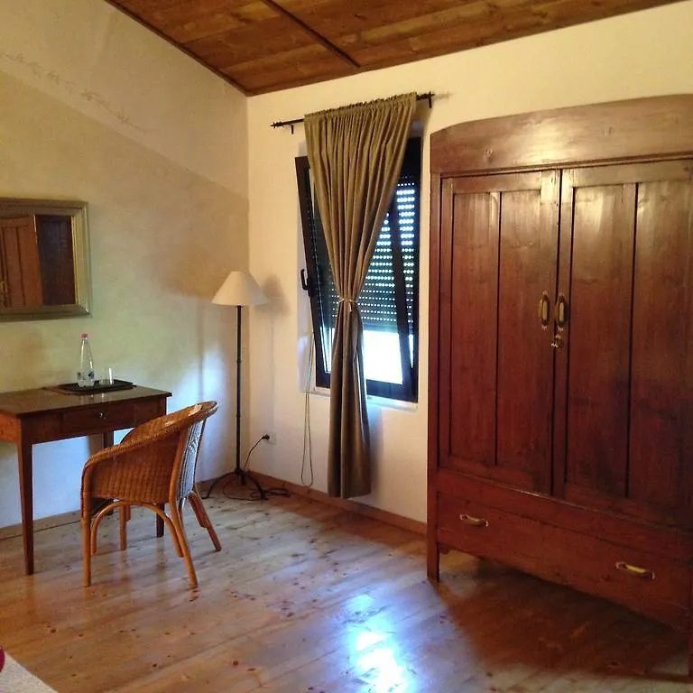 Agriturismo Viridarium Villa Castellucchio مزرعة للإقامة